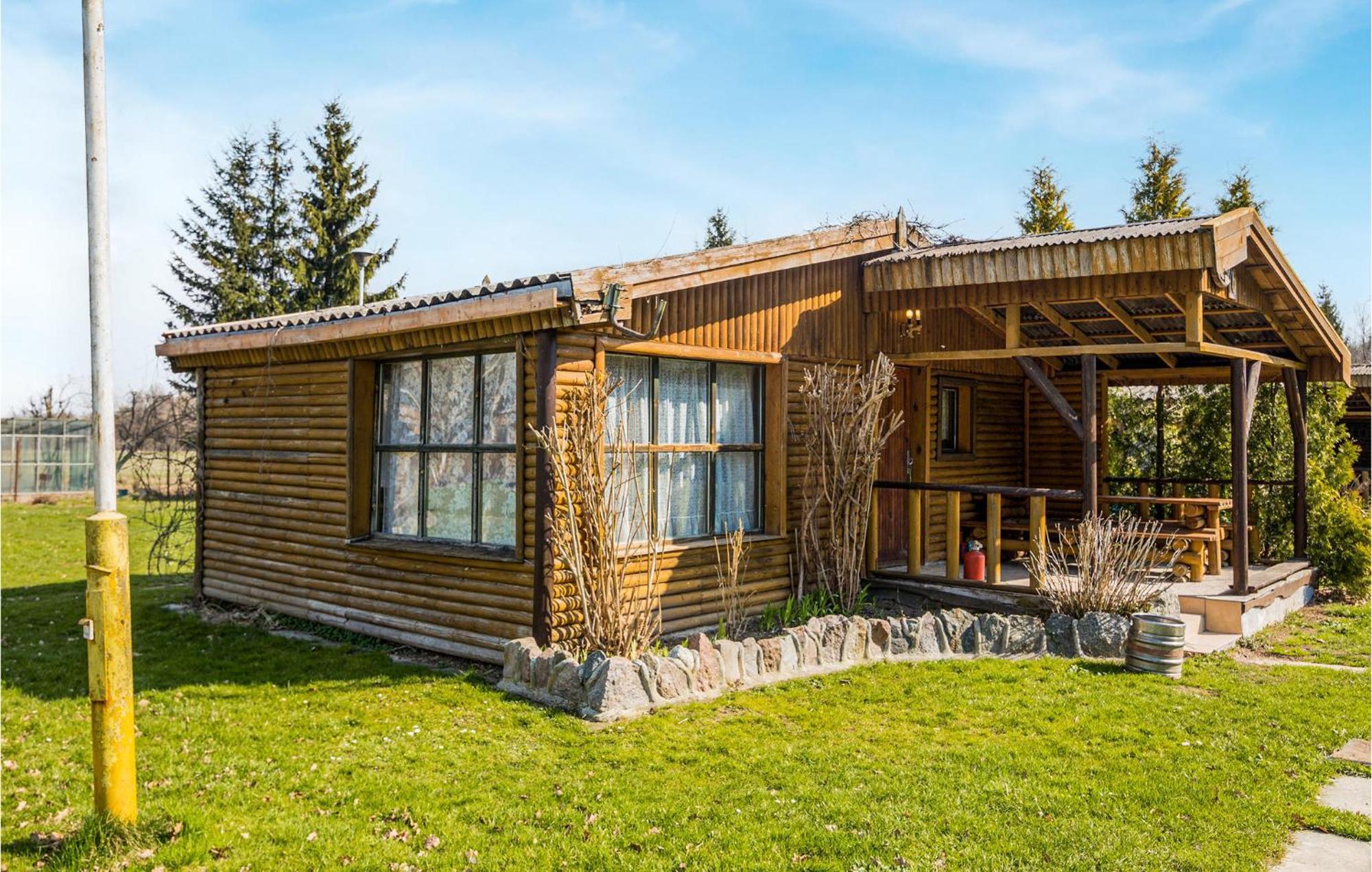 Nice home in Wilczeta with 1 Bedrooms, WiFi&Outdoor swimming pool Buitenkant foto