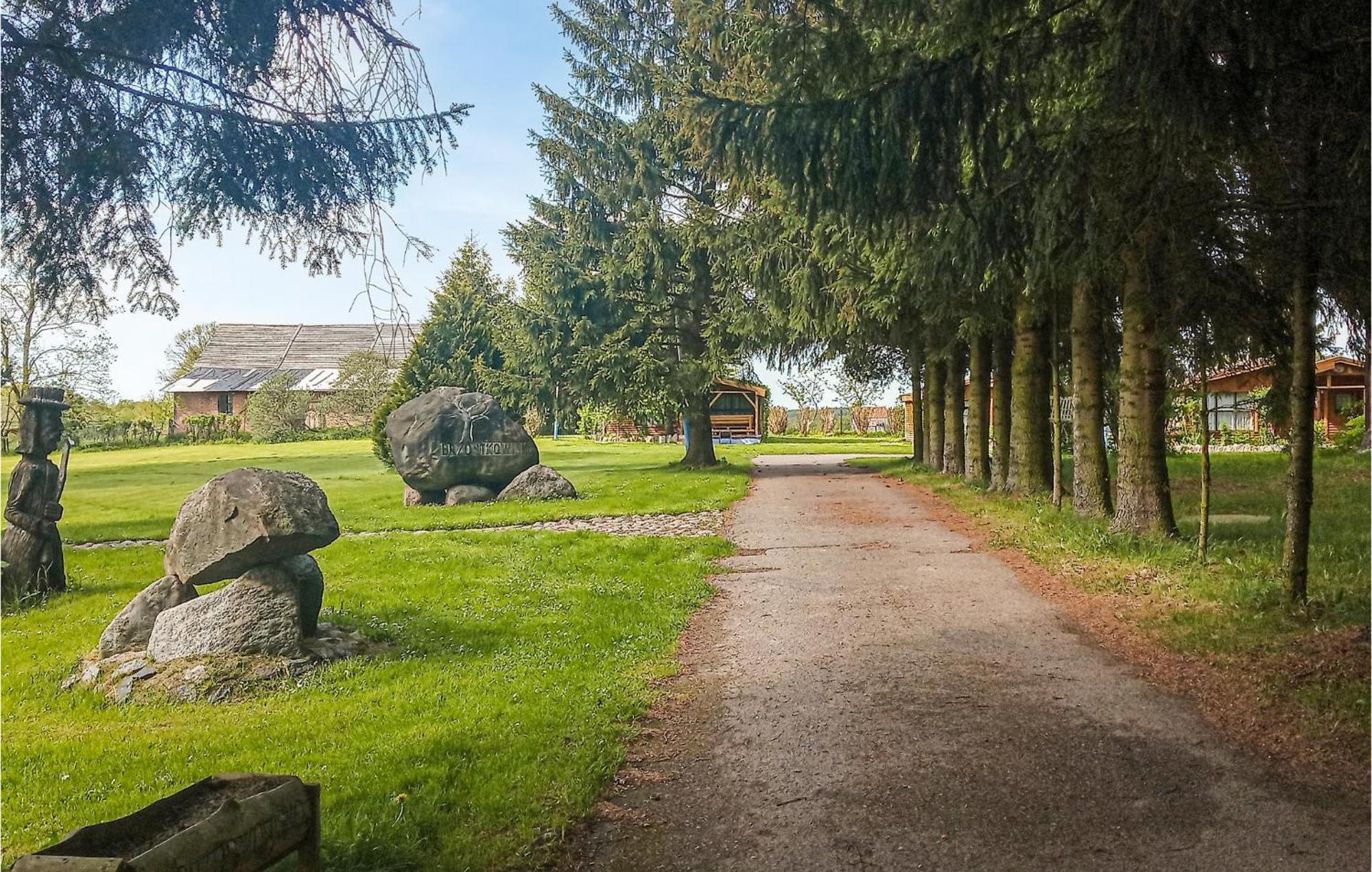 Nice home in Wilczeta with 1 Bedrooms, WiFi&Outdoor swimming pool Buitenkant foto